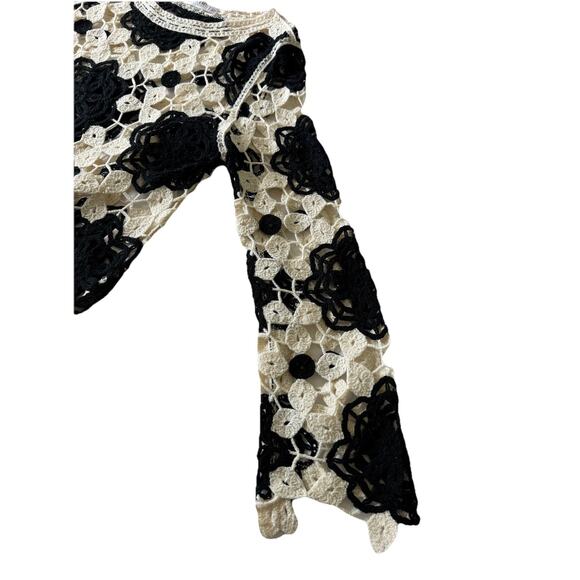 Black White Knit Crochet Size L Boho Cottage Overlay Dark Granny Whimsygoth - Picture 3 of 8